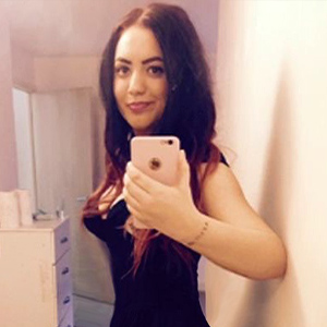 Abigail – Elite Escort Potsdam 19 Years Nuru Massage Enchants You With Pee