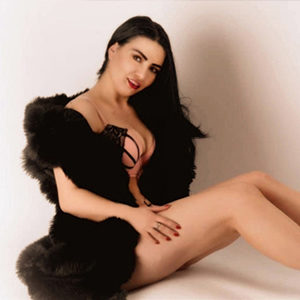 Veronika - Escort Models from Potsdam intensifies the Prostate Massage with gentle Movements