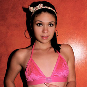Xenja – Luxury Women Berlin 19 Years Massaging Body Insemination
